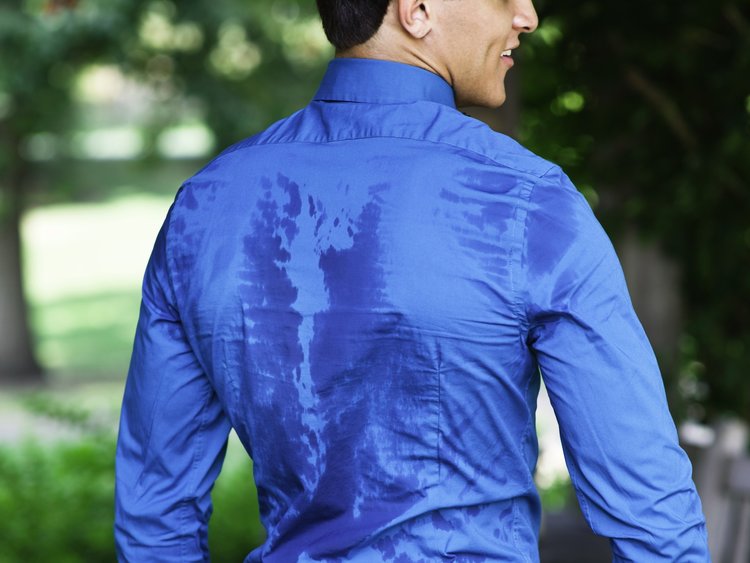 4 simple ways to reduce sweat marks at work